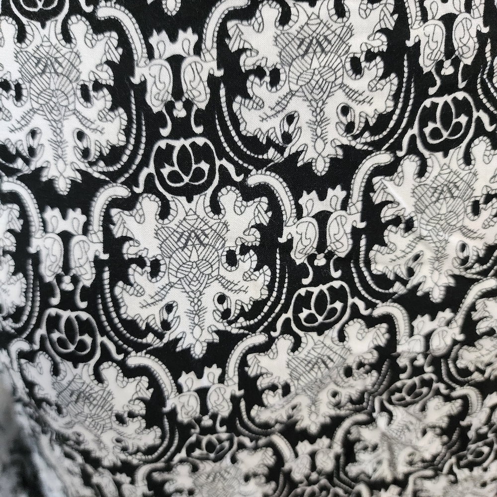 Gorgeous Tunic Length Blouse - Picture 6 of 9